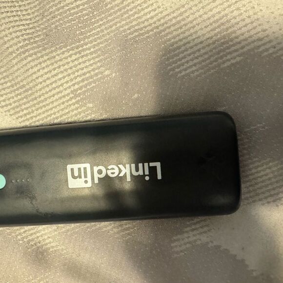 Portable‎ battery pack charge. Plug not included - Picture 2 of 4